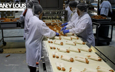 Saboree el sabor: Janey Lou's Bakery Products presenta nuestro wrap de salchicha cheddar