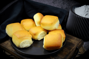 Janey Lou’s, Dough, White Dinner Rolls, 240-2.0 Oz