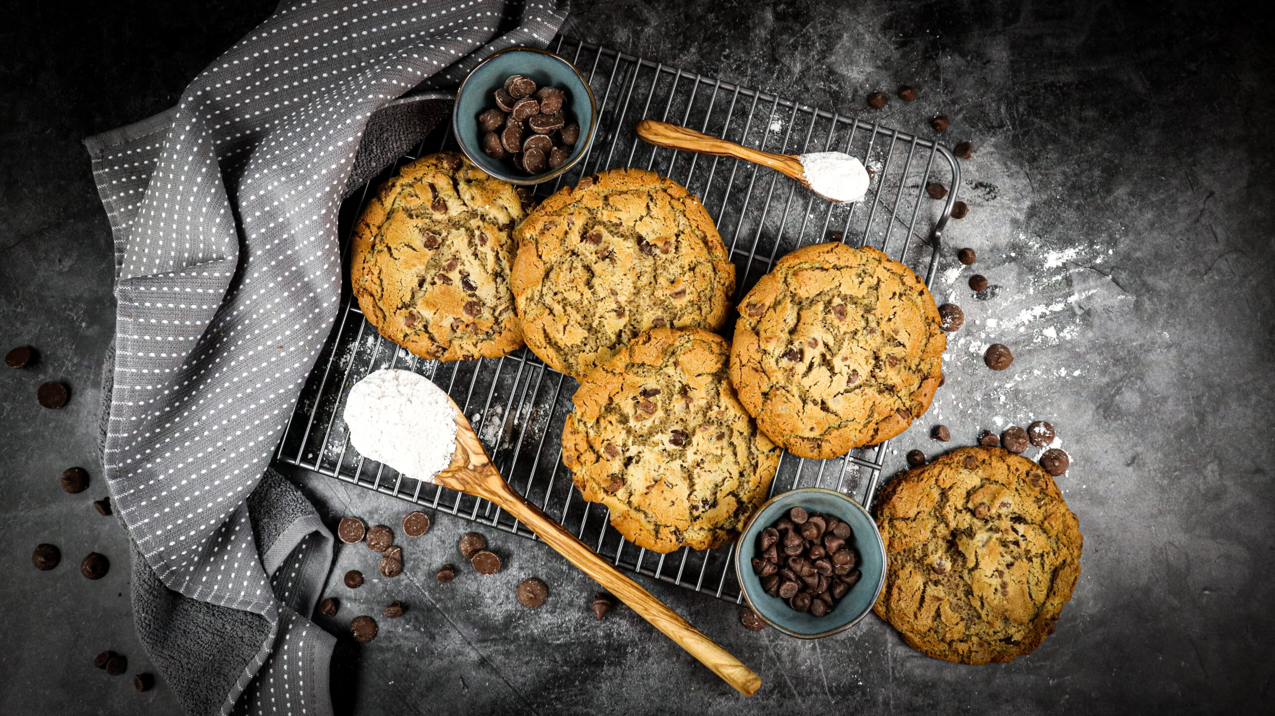 Janey Lou’s, Cookie Dough, Chocolate Chip, 280/1.5 Oz Janey Lou’s, Cookie Dough, Chocolate Chip, 280/1.5 Oz